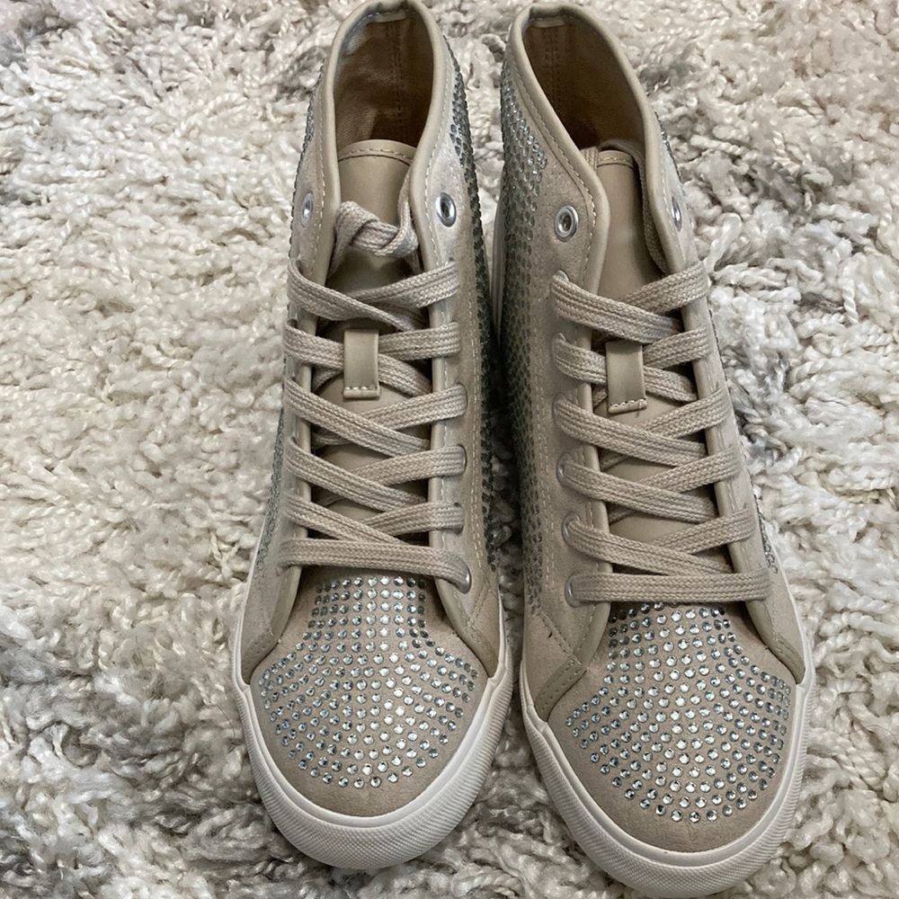 New Sz 7 Bling Beige Hightop Sneakers